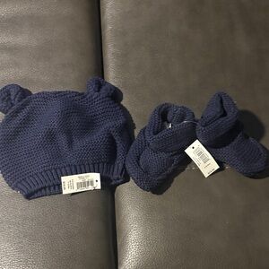 GAP Dark Blue Knit Hat and Booties Set